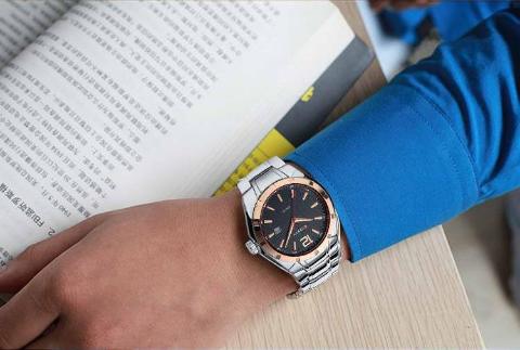 Curren Quartz Men's Sleek Design Watch (Dial 4.5cm) - CUR 131